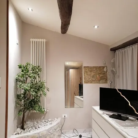Casa Degli Hobbits * Capannori